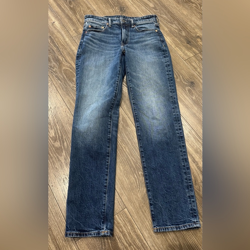 American Eagle Outfitters Straight Leg Faded Blue Jeans